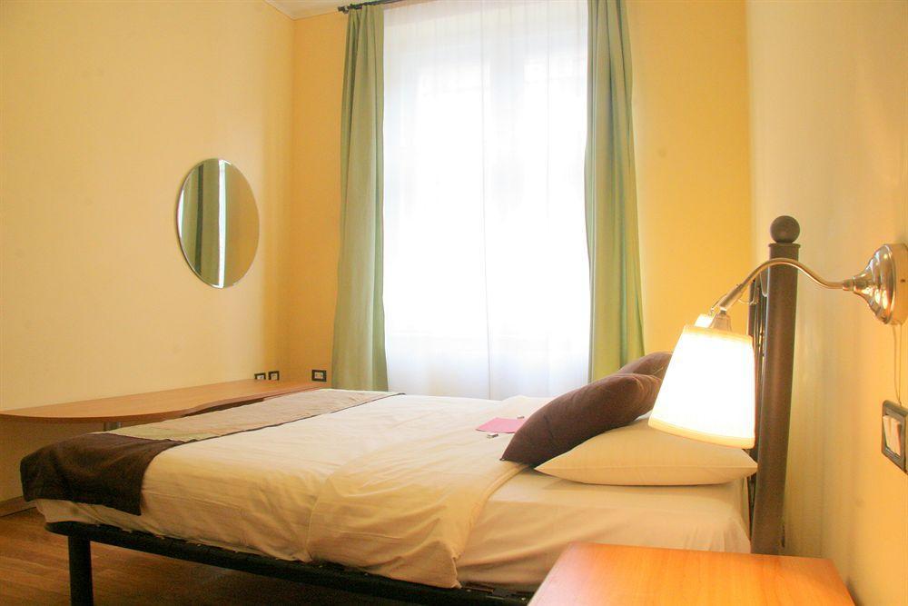 Central Hotel Tiepolo Прага Екстериор снимка