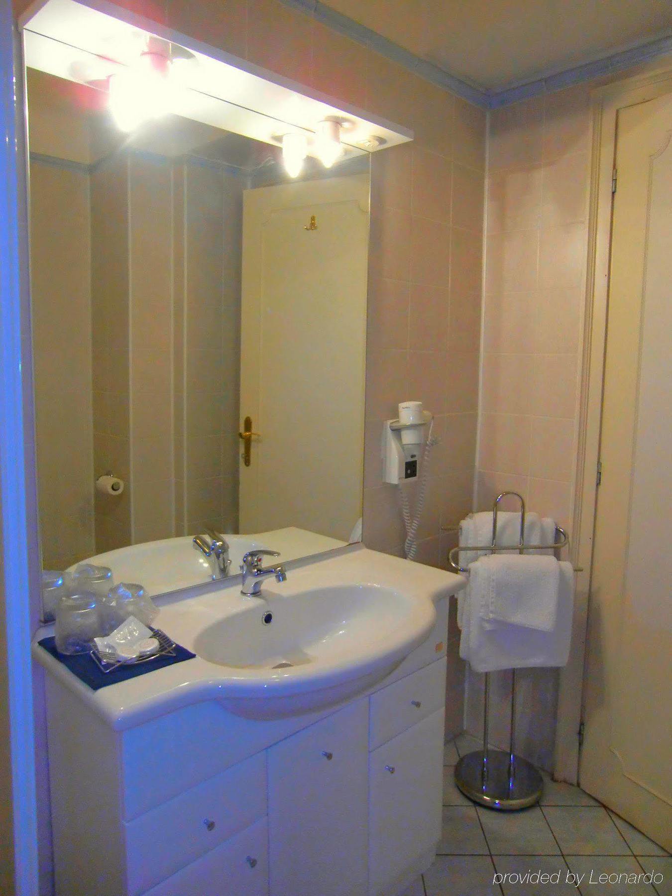Central Hotel Tiepolo Прага Стая снимка
