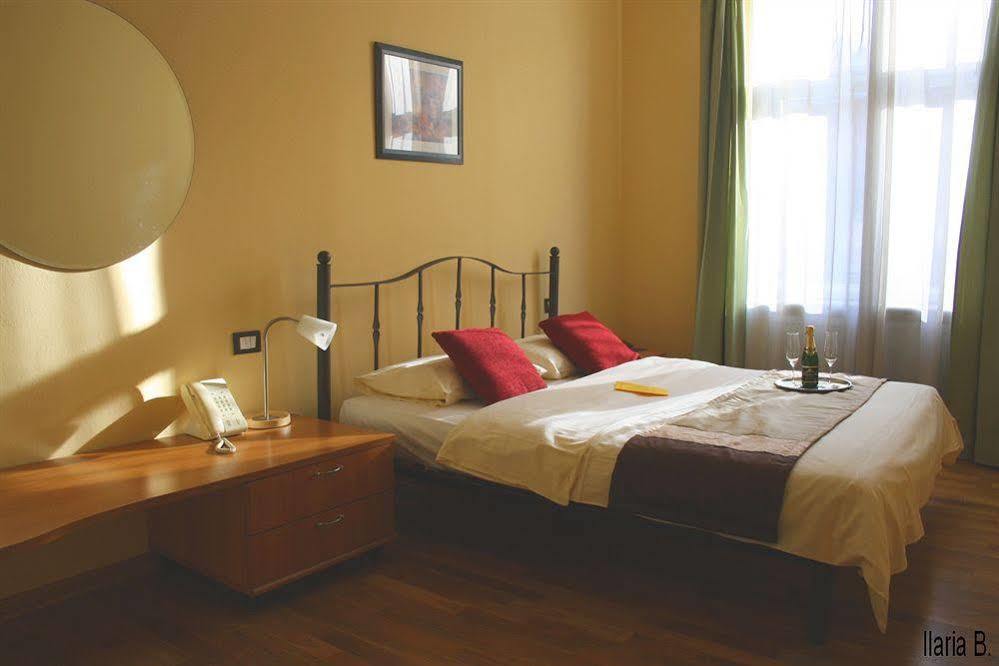 Central Hotel Tiepolo Прага Екстериор снимка
