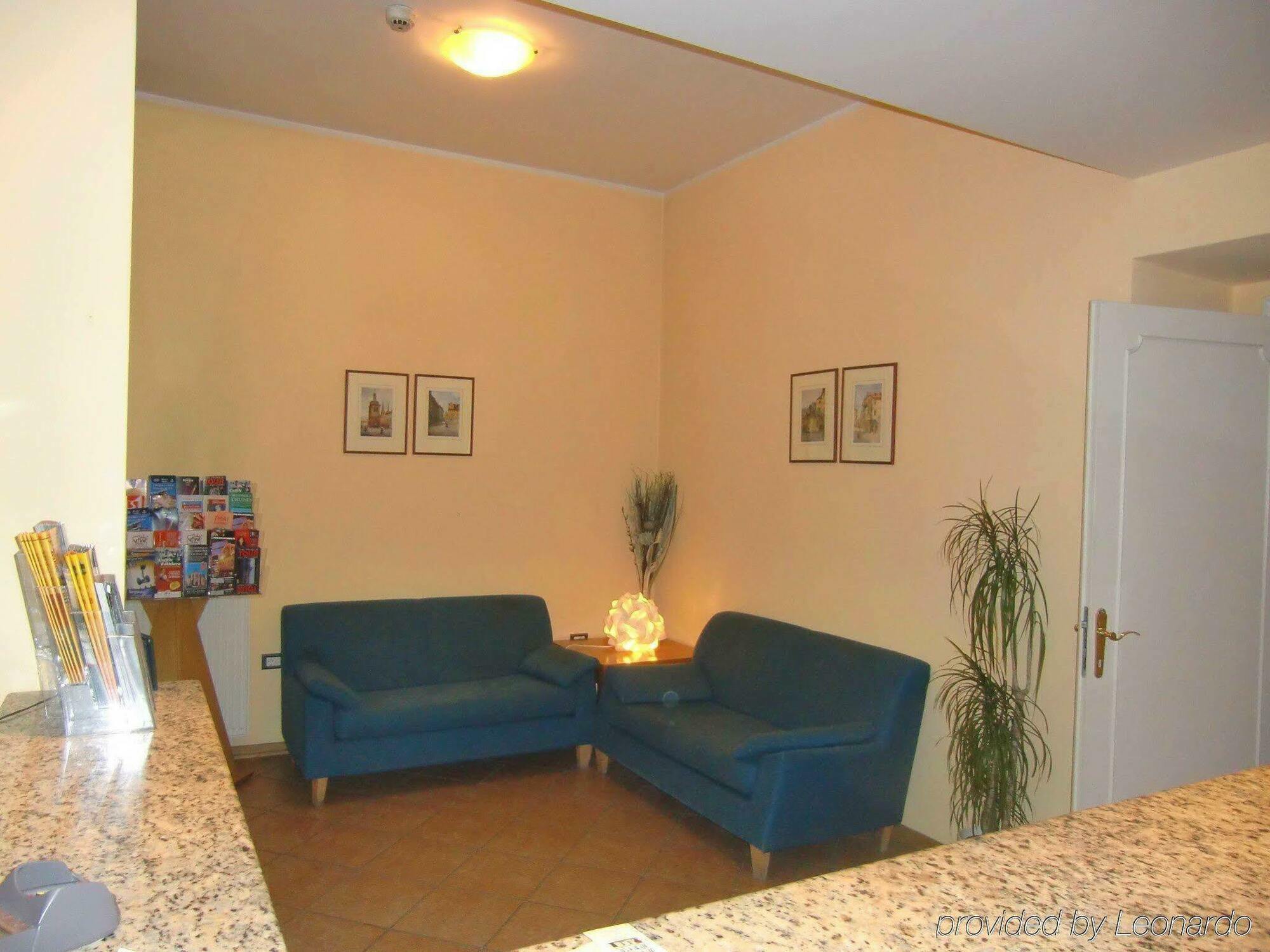 Central Hotel Tiepolo Прага Интериор снимка